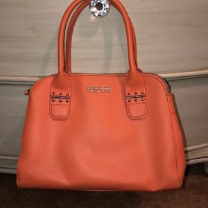 🍑 Kenneth Cole Reaction Purse